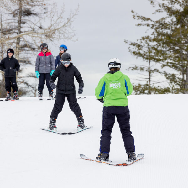 Card Group Lesson With Instructor At Bogus Basin Photo By Luke Tokunaga 1920px1 920px